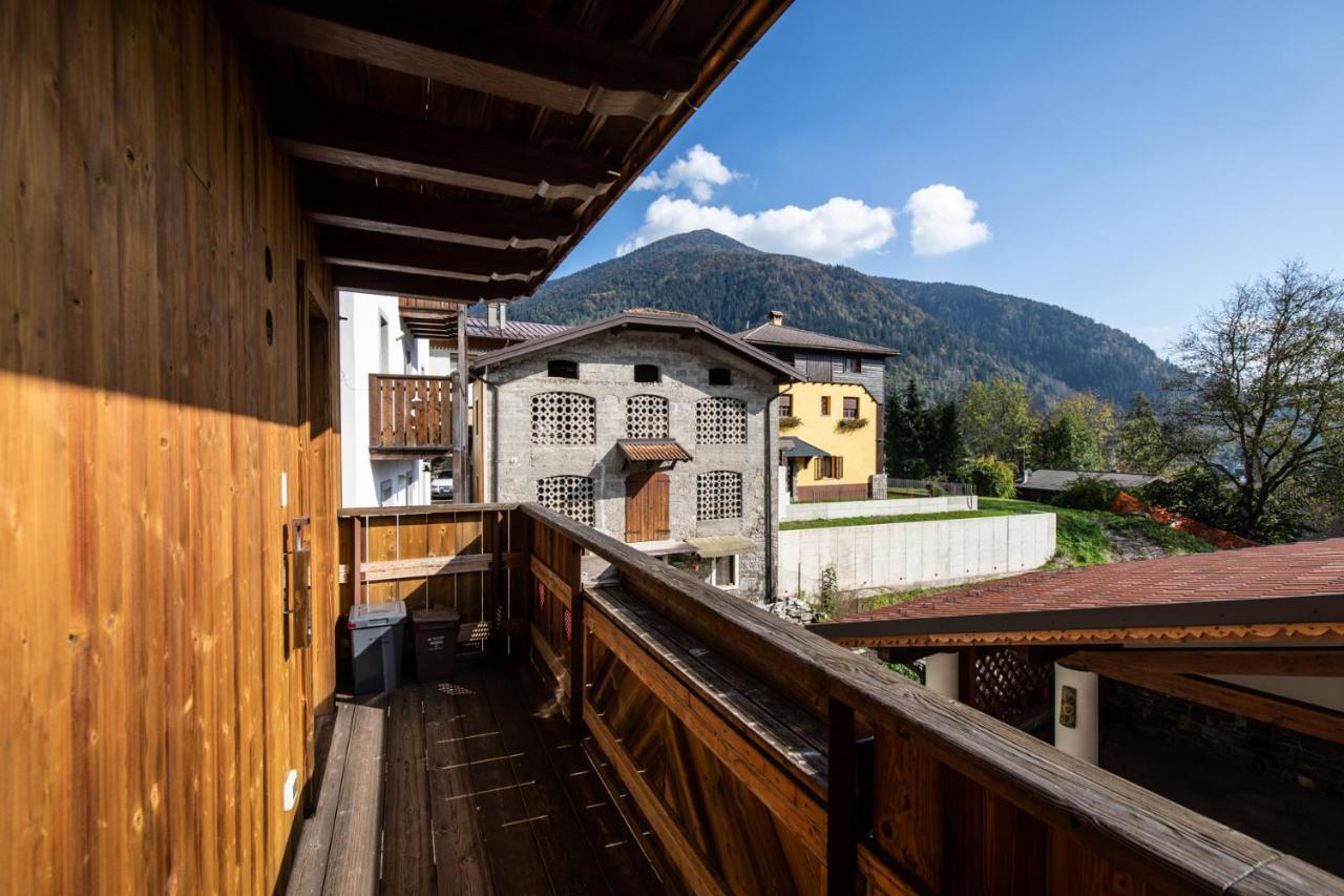 Albergo Diffuso Sutrio Zoncolan Exteriör bild