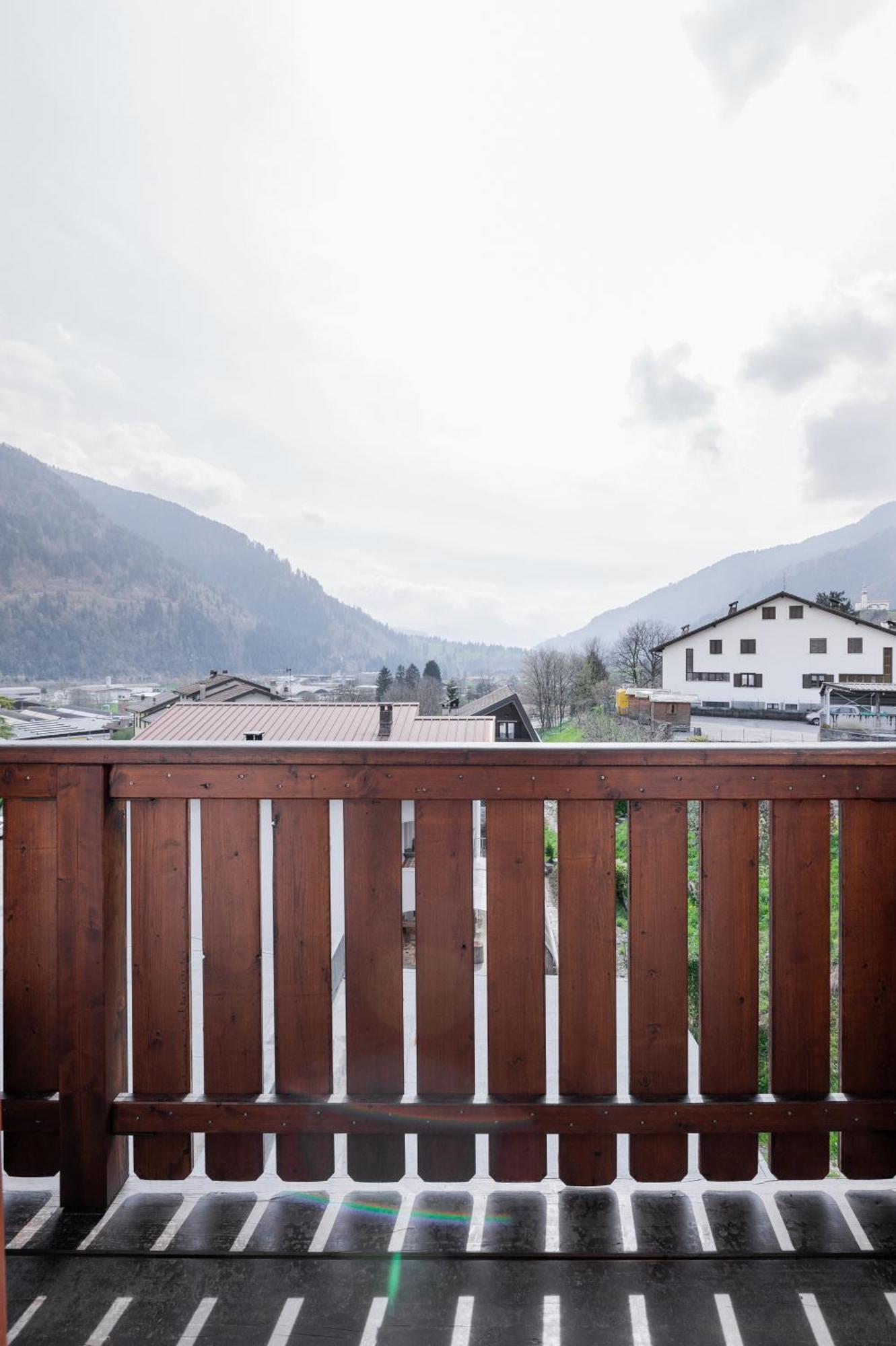 Albergo Diffuso Sutrio Zoncolan Exteriör bild