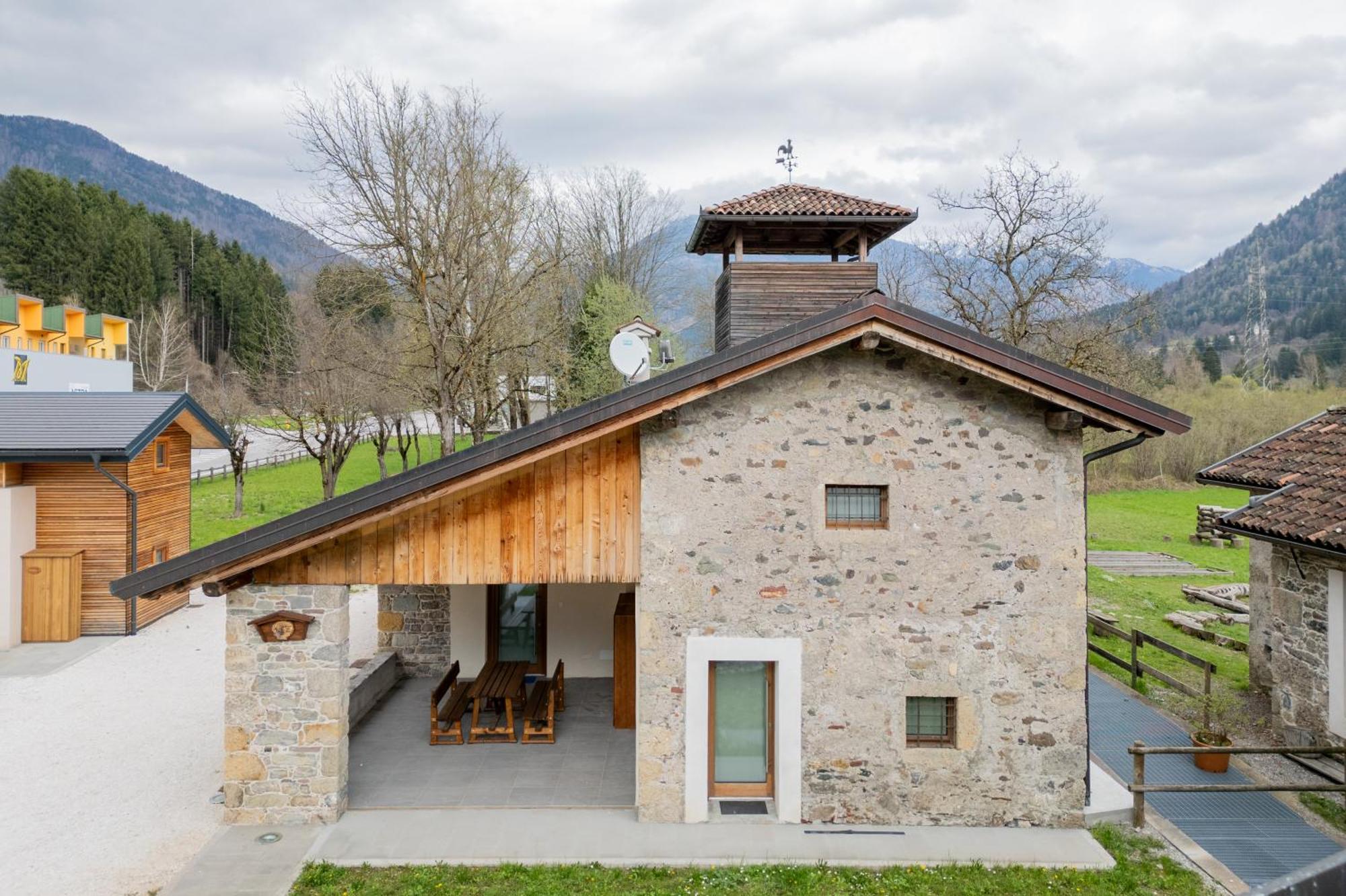 Albergo Diffuso Sutrio Zoncolan Exteriör bild