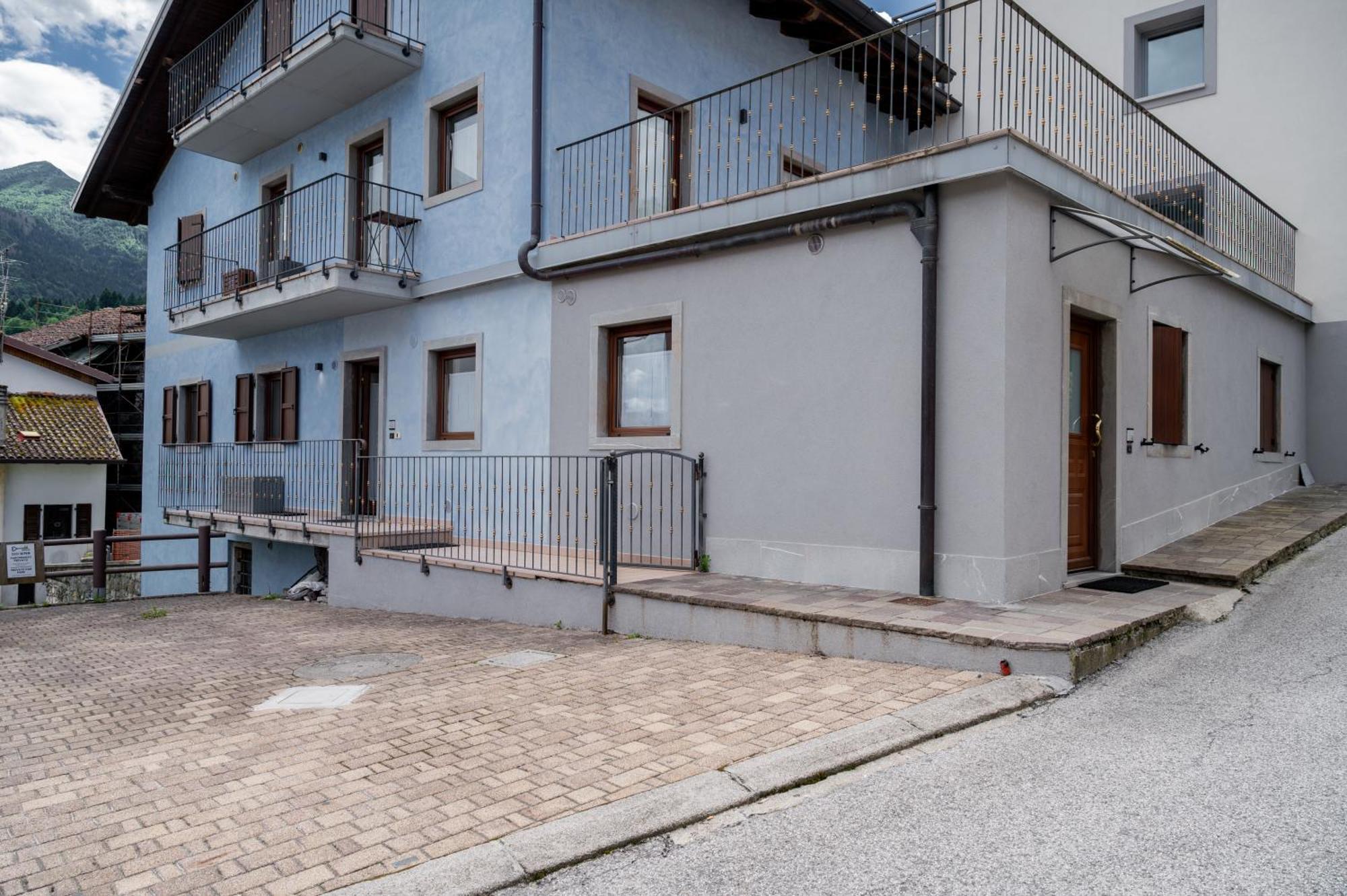 Albergo Diffuso Sutrio Zoncolan Exteriör bild